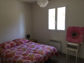 2 sovrum och sängkläder