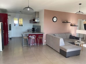 Living area - Pretty house 10 minutes from the beach (Eccica-Suarella)