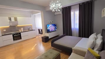 Deluxe Apartment | Living area