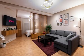 1 chambre, fer et planche à repasser, lit parapluie, Wi-Fi gratuit