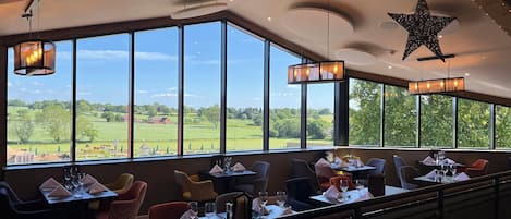 3 restaurants, breakfast, lunch, dinner served; farm to table cuisine