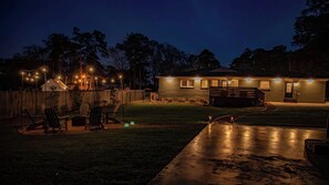 Terrace/patio - 3BD Adult Retreat - Fire Pit, Putting Green, Mins to DT (Dothan)