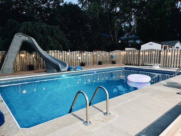 Piscine extérieure, piscine chauffée