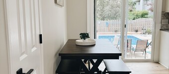 Newly Renovated with Pool, close to CWS
3 bedroom, 7 bed, 2 bathroom, sleeps 12