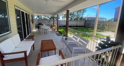 ALL BRAND NEW 2BR house w/ garage and a 26 sqm Outdoor Entertaining and BBQ Area