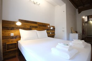 클래식 아파트, 시내 전망 | 고급 침구, 다리미/다리미판, 무료 WiFi, 침대 시트