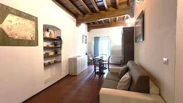 Classic-Apartment, Stadtblick | Wohnbereich