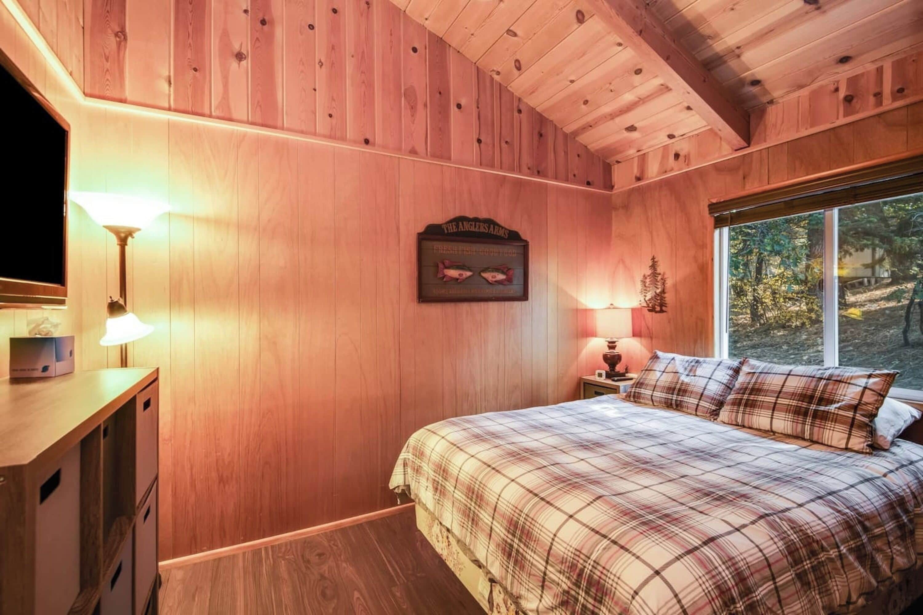 كابينة مميزة - غرفتا نوم - لغير المدخنين - بمطبخ | بديكورات فريدة لكل غرفة وطراز فريد لكل وحدة وواي فاي مجانًا