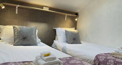 The Hutchinson Apartments - Apartment 4 - 2 single beds