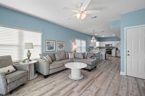 Maison, plusieurs lits (Gulf Winds - West - B) | Coin séjour