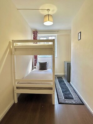3 bedrooms, WiFi