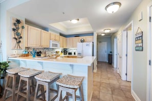 Private kitchen - Crystal Tower 1703 (Gulf Shores)