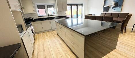 غسالة أطباق، مستلزمات طهي/أطباق/أوعية