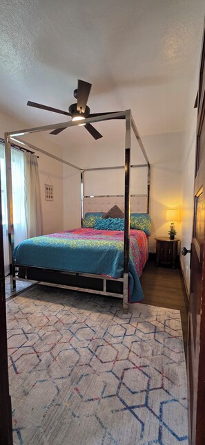 3 bedrooms, free WiFi, bed sheets