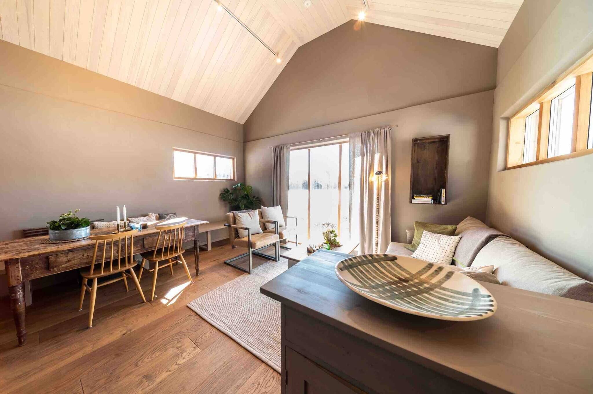 เคบิน, 1 ห้องนอน, ระเบียง, วิวสวน | ห้องรับประทานอาหาร