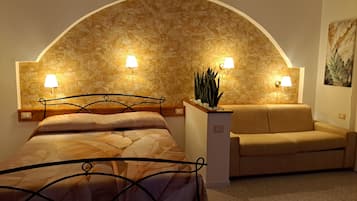 1 chambre, fer et planche Ă repasser, Wi-Fi gratuit, draps fournis