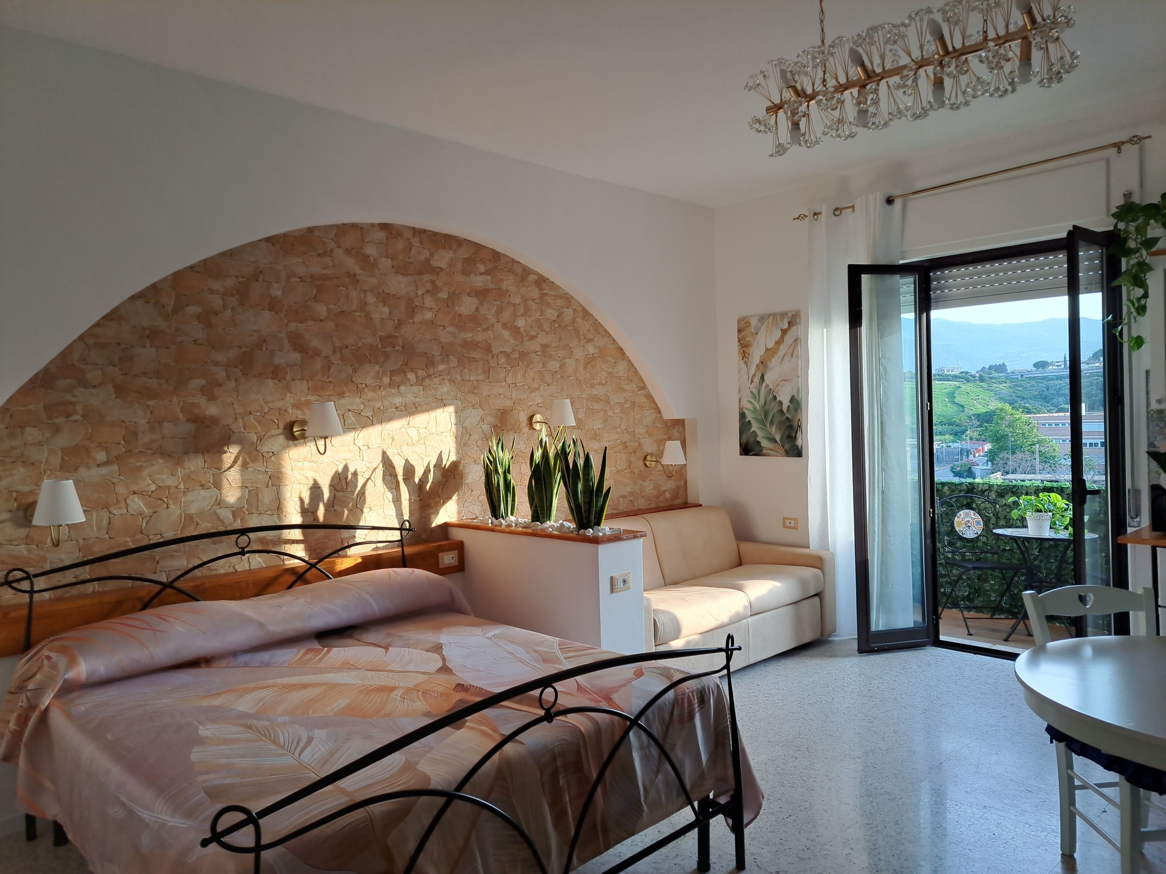 1 chambre, fer et planche à repasser, Wi-Fi gratuit, draps fournis