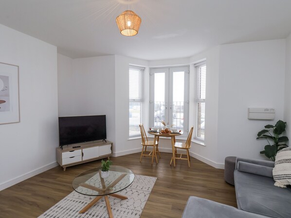 Living area - Glenholme Apartment 2 (Redcar)
