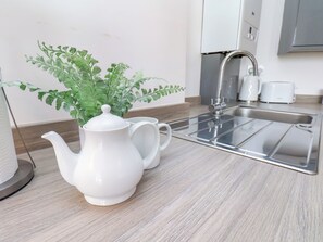 Dishwasher, cookware/dishes/utensils