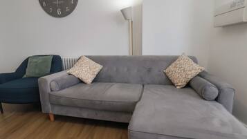 Cottage | Living area