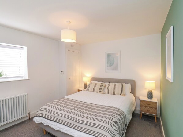 1 bedroom, individually decorated, individually furnished, free WiFi