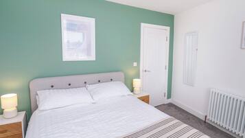 1 bedroom, individually decorated, individually furnished, free WiFi