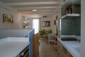 2 bedrooms - Eclectic Urban Nest in Heraklion (Heraklion)