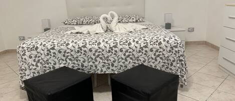 2 多间卧室、WiFi、床单