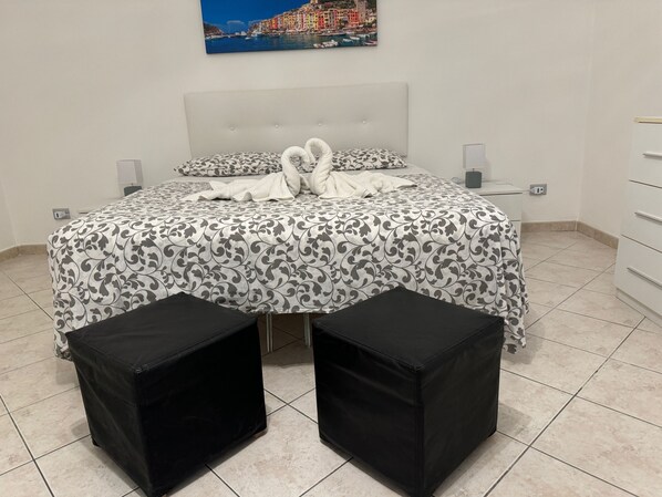 2 bedrooms, WiFi, bed sheets