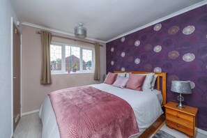 2 Schlafzimmer, Bügeleisen/Bügelbrett, kostenloses WLAN, Bettwäsche