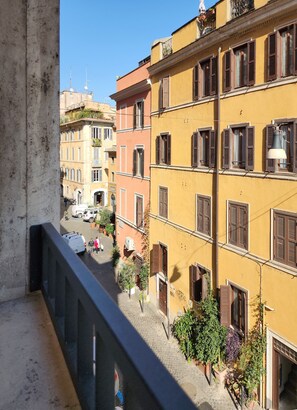 City view - Prisma Rooms (Rome)