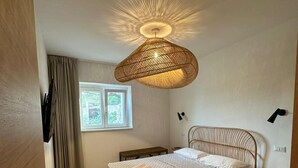 2 室のベッドルーム、WiFi、ベッドシーツ
