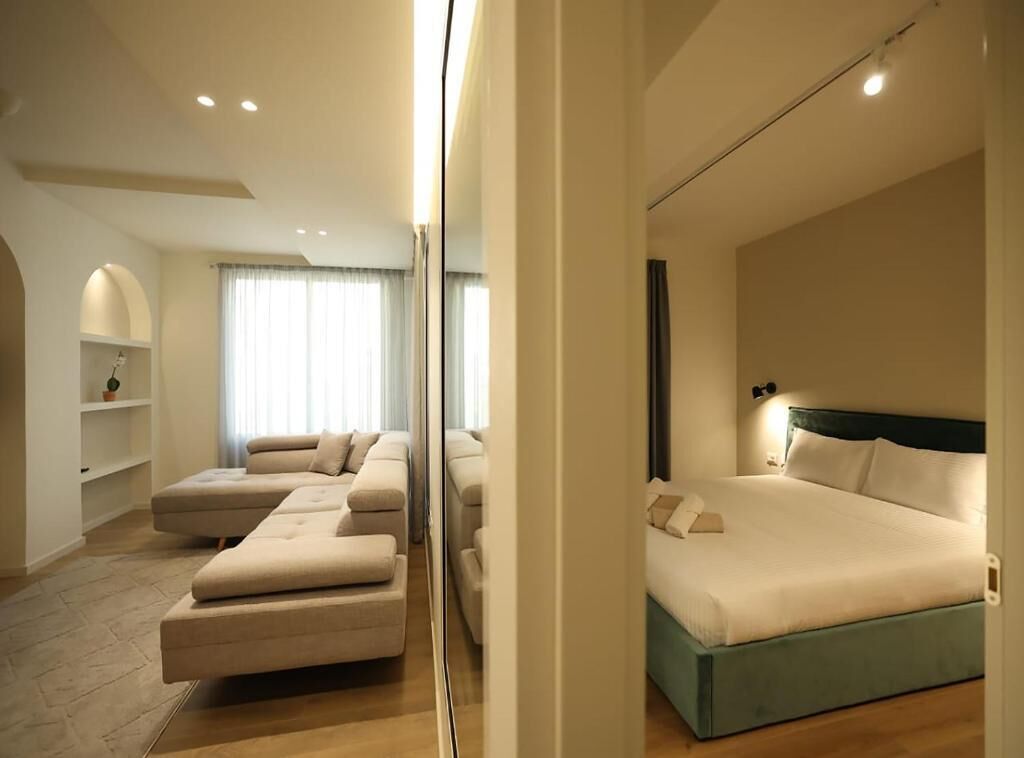 40-inch Smart TV with cable channels