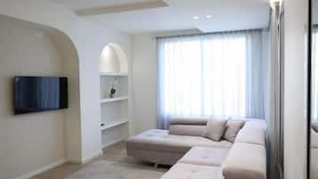 40-inch Smart TV with cable channels