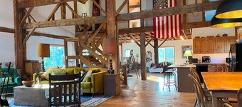 HaSu Haus - Unique Fully Renovated Historic Dairy Barn