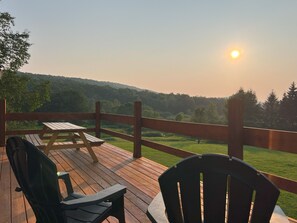 Outdoor dining - HaSu Haus - Unique Fully Renovated Historic Dairy Barn (East Meredith)