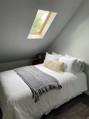 1 bedroom, iron/ironing board, WiFi, bed sheets - Charming studio in amazing Louisville with WiFi, AC (Louisville)