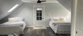 Charming studio in amazing Louisville with WiFi, AC