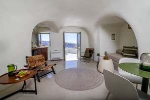Huoneisto, kylpyhuone makuuhuoneen yhteydessä, merinäköala (Nicolas) | Lounge