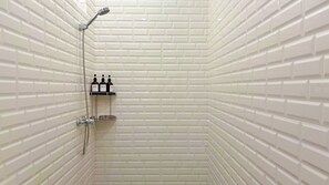 Douche de la salle de bain