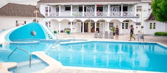 Beach and Bliss E32 - Ocho Rios Retreats