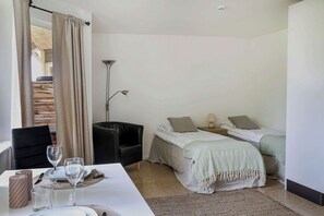 Family Studio, Courtyard View