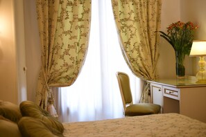 Hypo-allergenic bedding, minibar, in-room safe, desk