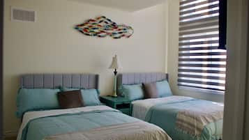 4 bedrooms, iron/ironing board, free WiFi, bed sheets