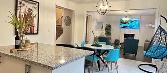 House in Wasaga only 18 min away from Blue Mountain! 5 min away from the beach!