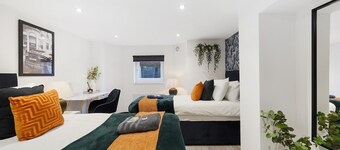 Sleek and Stylish Yorkshire Gem - Sleeps 4