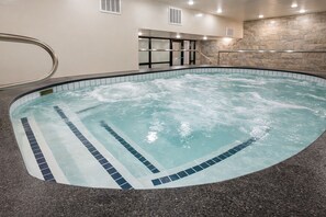 Pool - Shadow Ridge 409 unbeatable 150 yards to lift pool spa (Park City)