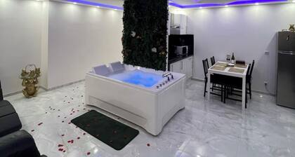 Golden seconds: luxury and relaxation with private Jacuzzi and massage chair
