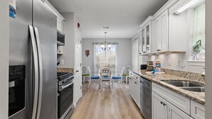House, Multiple Beds (Seaside Solace) | Private kitchen - Seaside Solace (Destin)