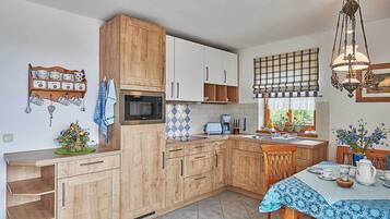 Microwave, stovetop, dishwasher